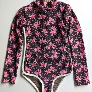 X SOLD X 75v Acacia Honey Ehukai in Madonna, EUC Size M (2T-3T)